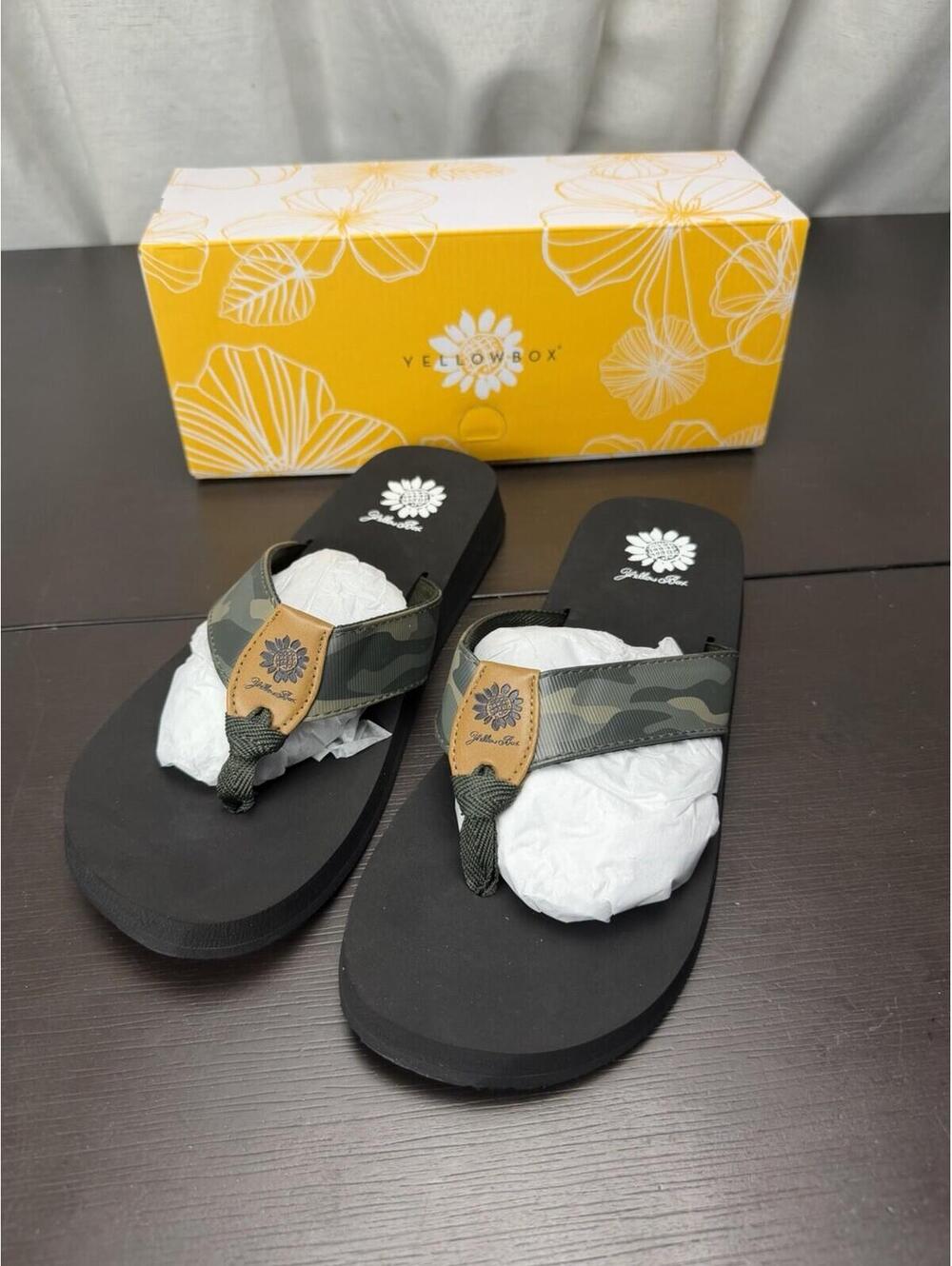 Yellow Box Maverick Flip Flops Women 10 Camo Platform Sandals Beach Boho
